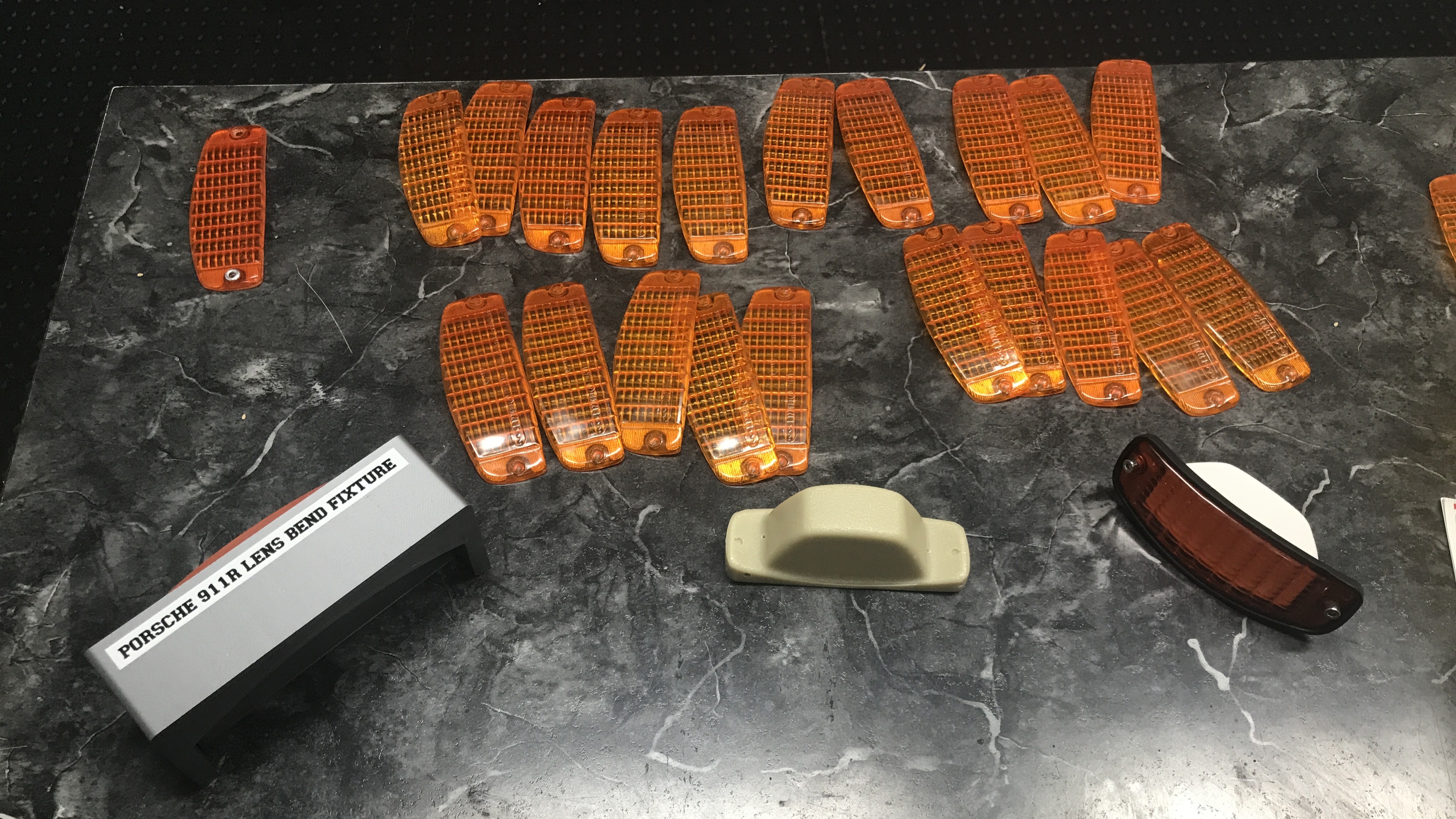 Porsche 911 R Lenses